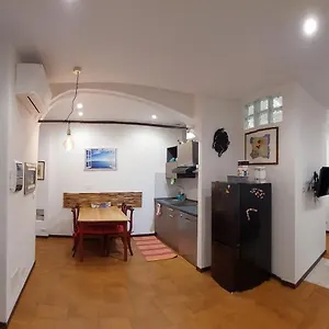 Apartamento La G, Génova